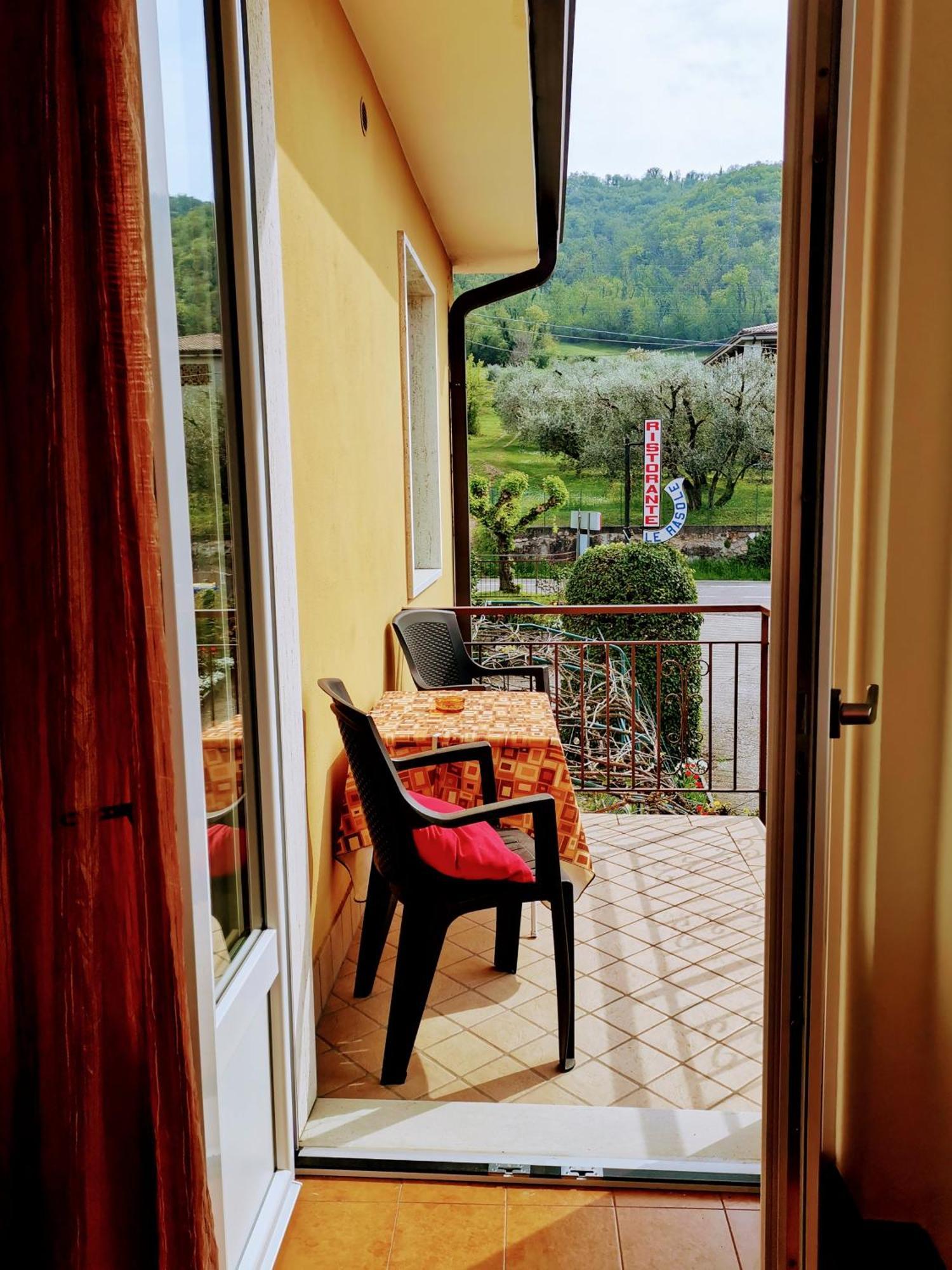Ristorante Le Rasole Hotel Garda  Buitenkant foto