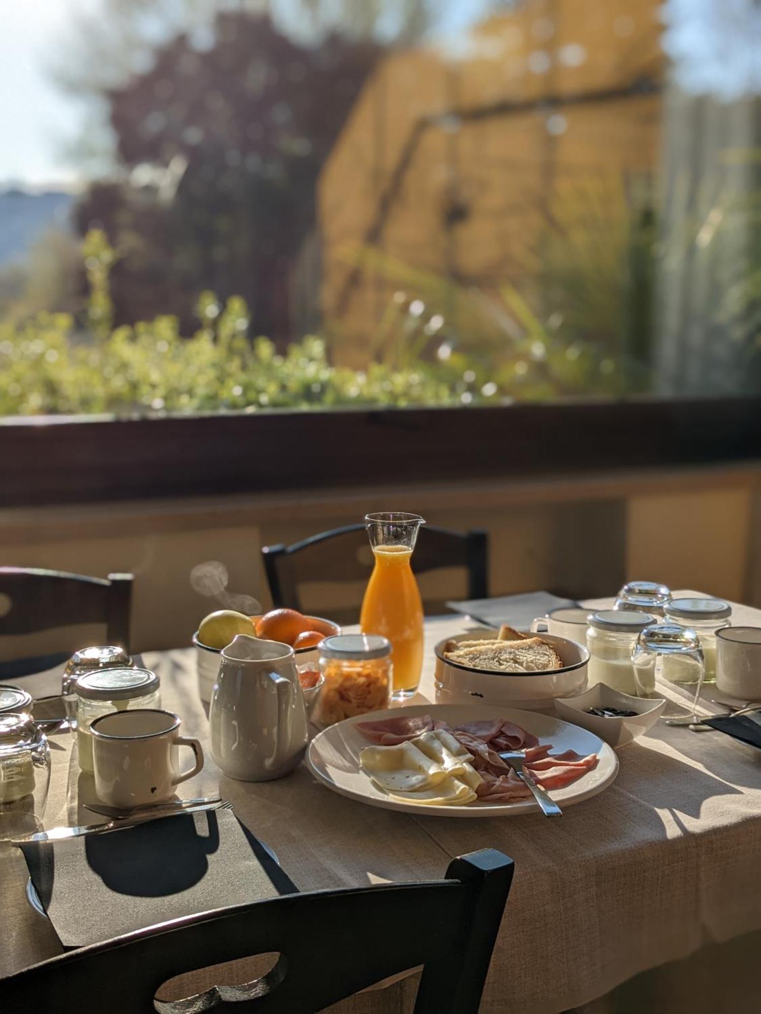 Ristorante Le Rasole Hotel Garda  Buitenkant foto